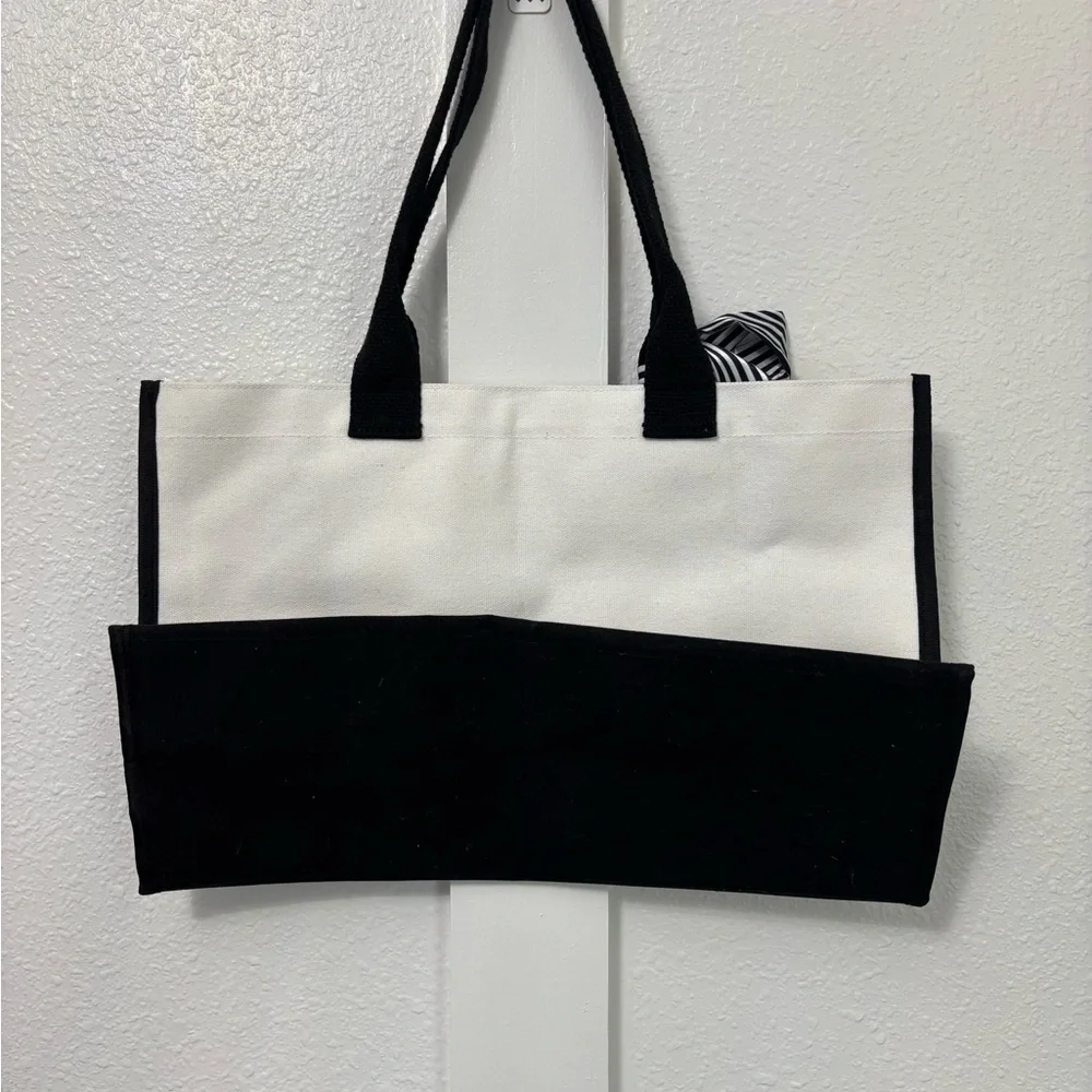 NWOT Black and White Tote Bag with S Monogram